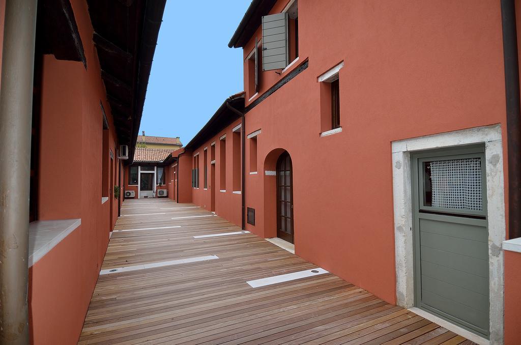 Blue Lagoon Apartment Venice Exterior photo